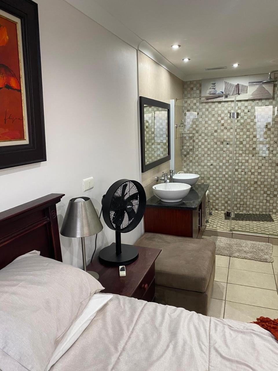 Seafront Apartment In Mossel Bay Extérieur photo